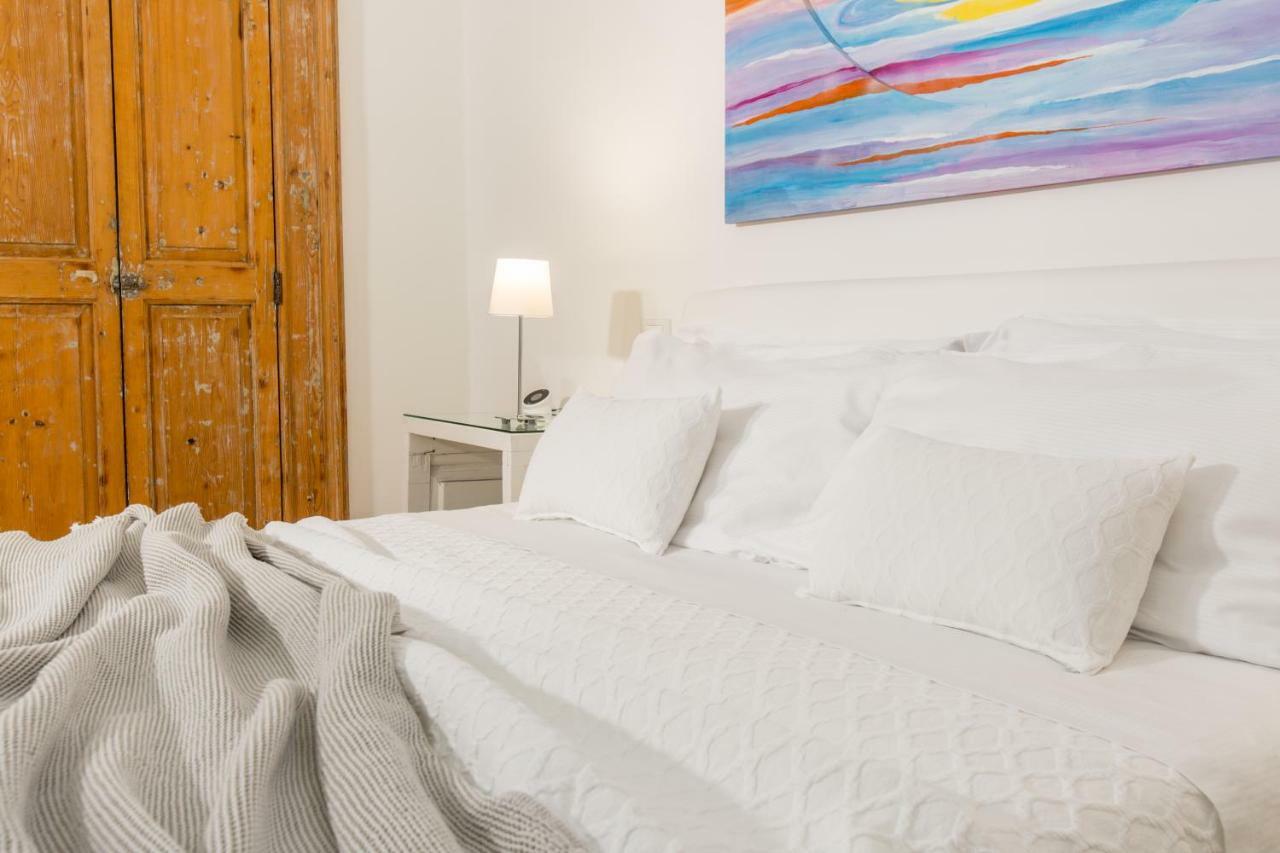 ليتشي La Finestra Sul Convitto B&B المظهر الخارجي الصورة