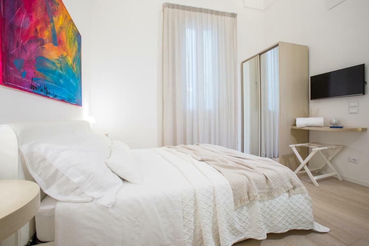 ليتشي La Finestra Sul Convitto B&B المظهر الخارجي الصورة