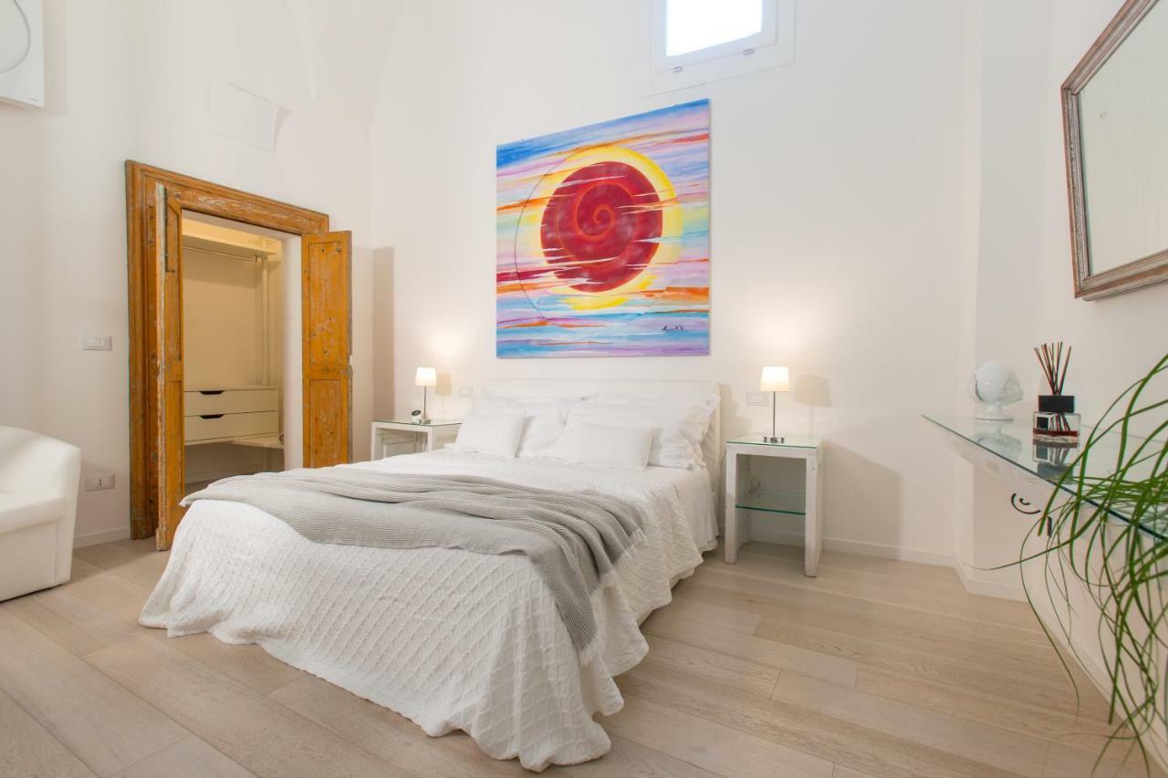 ليتشي La Finestra Sul Convitto B&B المظهر الخارجي الصورة